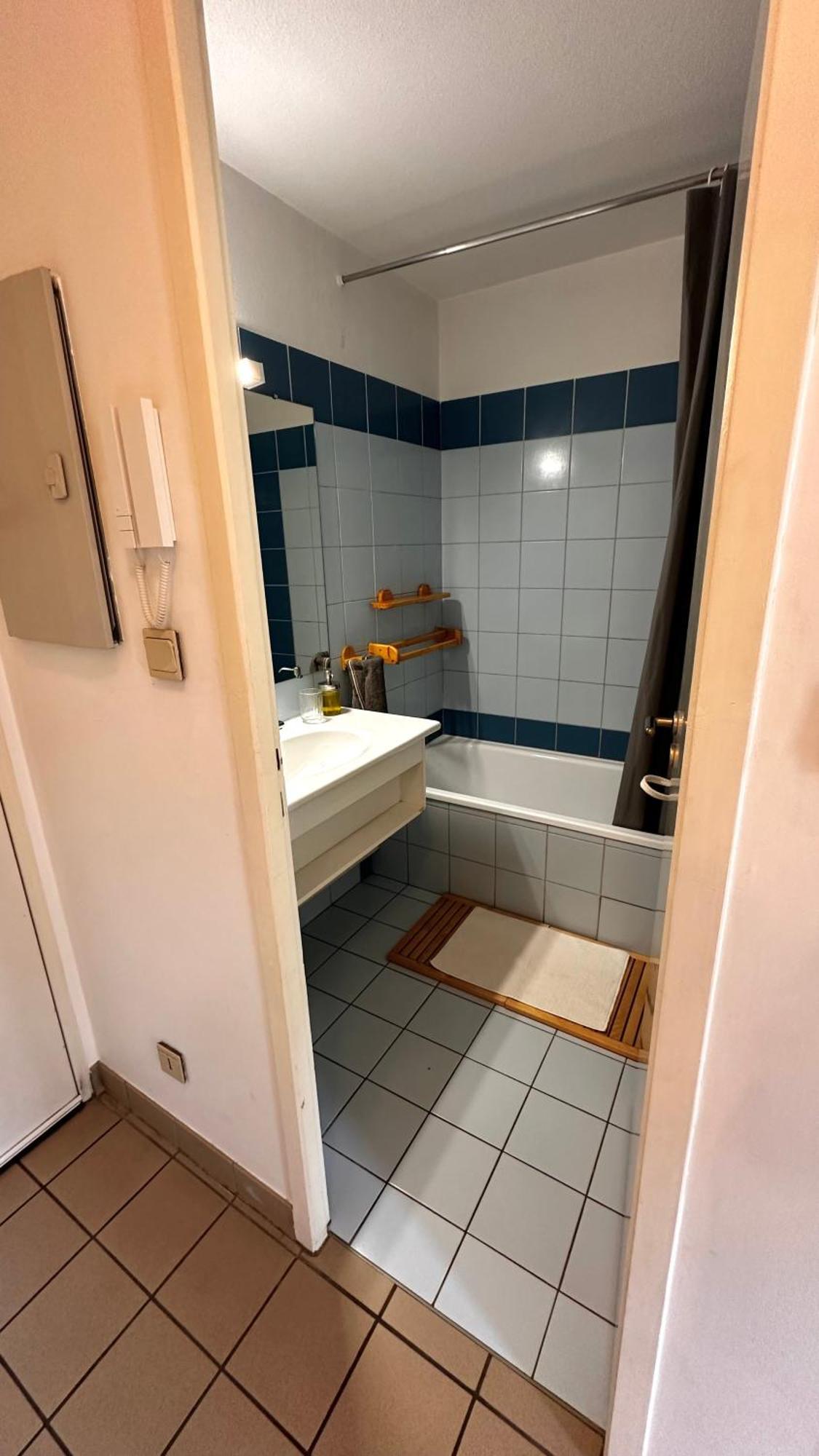 Appartement Centre Ville Pied De Piste Briancon Exterior photo